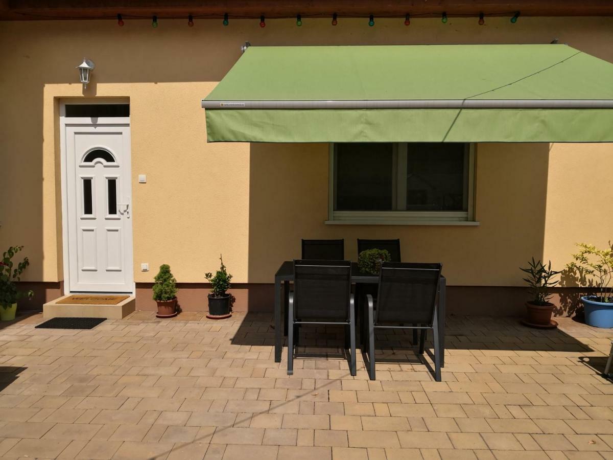 דירות בודפשט Green Garden Apartman מראה חיצוני תמונה